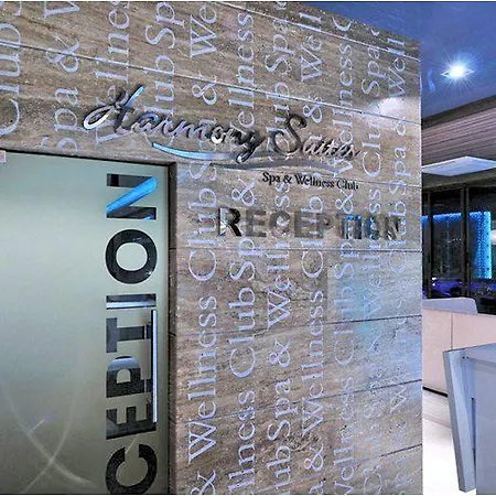 Modern Studio In Harmony Suites 3 Eh